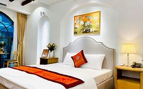 La Mandarina Hotel & Travel At 13 Hang Hanh Street